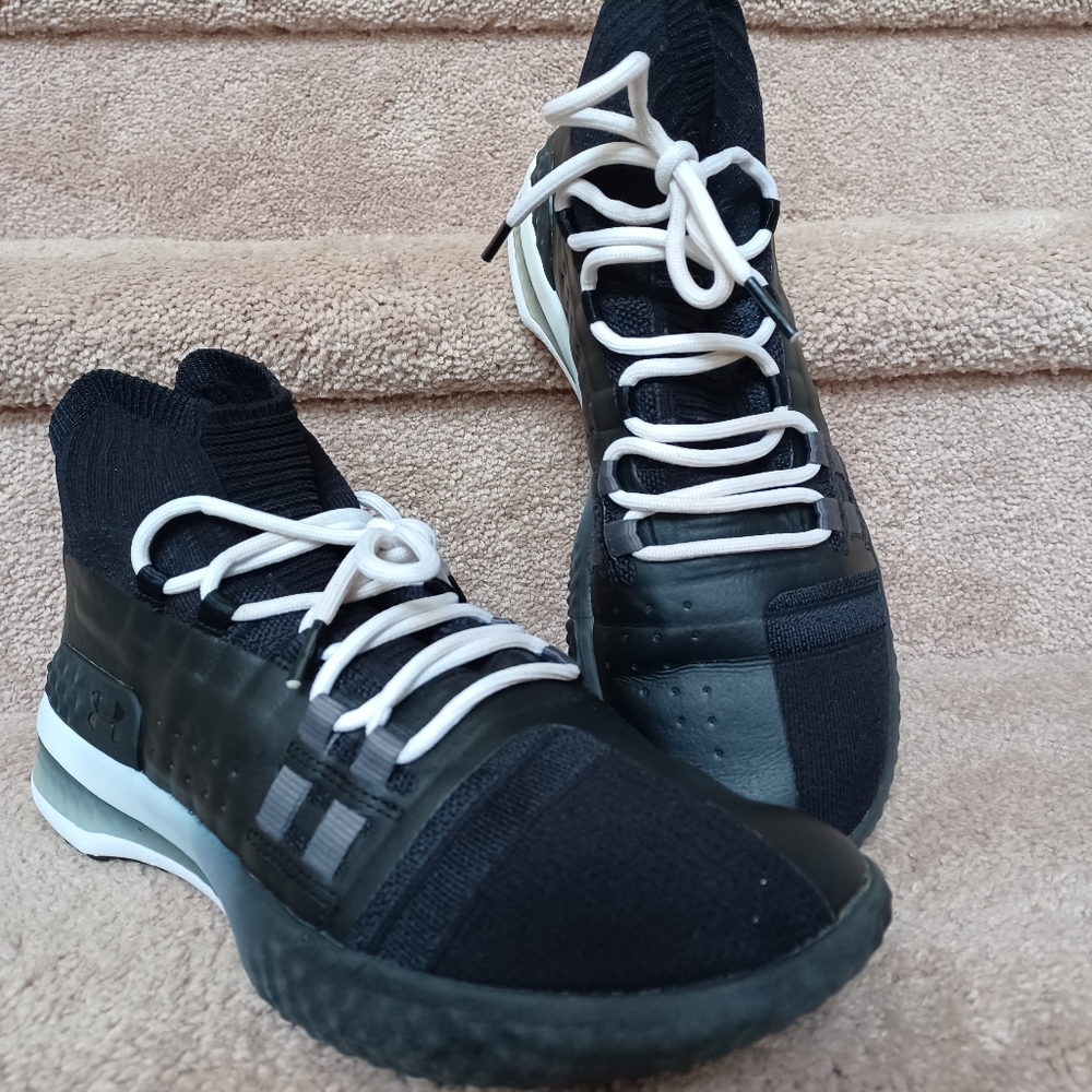 Under Armour Project Rock 1  size 9.5